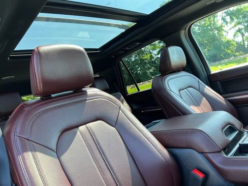Certified 2023 Ford Expedition Limited AWD/4WD image 38