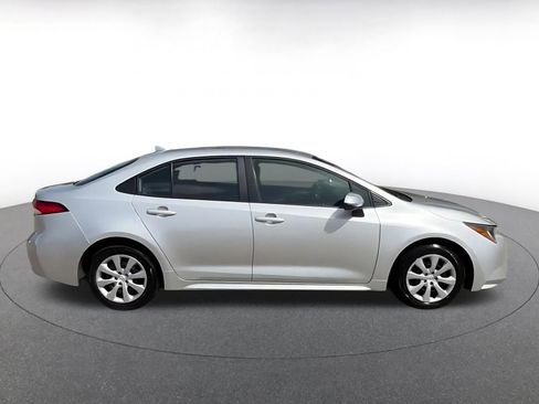 Used 2025 Toyota Corolla LE image 15