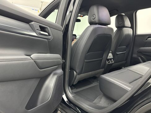New 2027 GMC Terrain Elevation w/ Elevation Premium Package FWD image 36