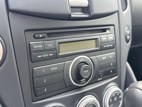 Used 2013 Nissan 370Z Coupe image 22