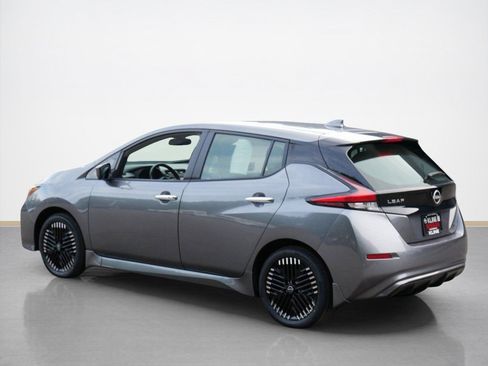 Certified 2025 Nissan Leaf SV Plus FWD image 5