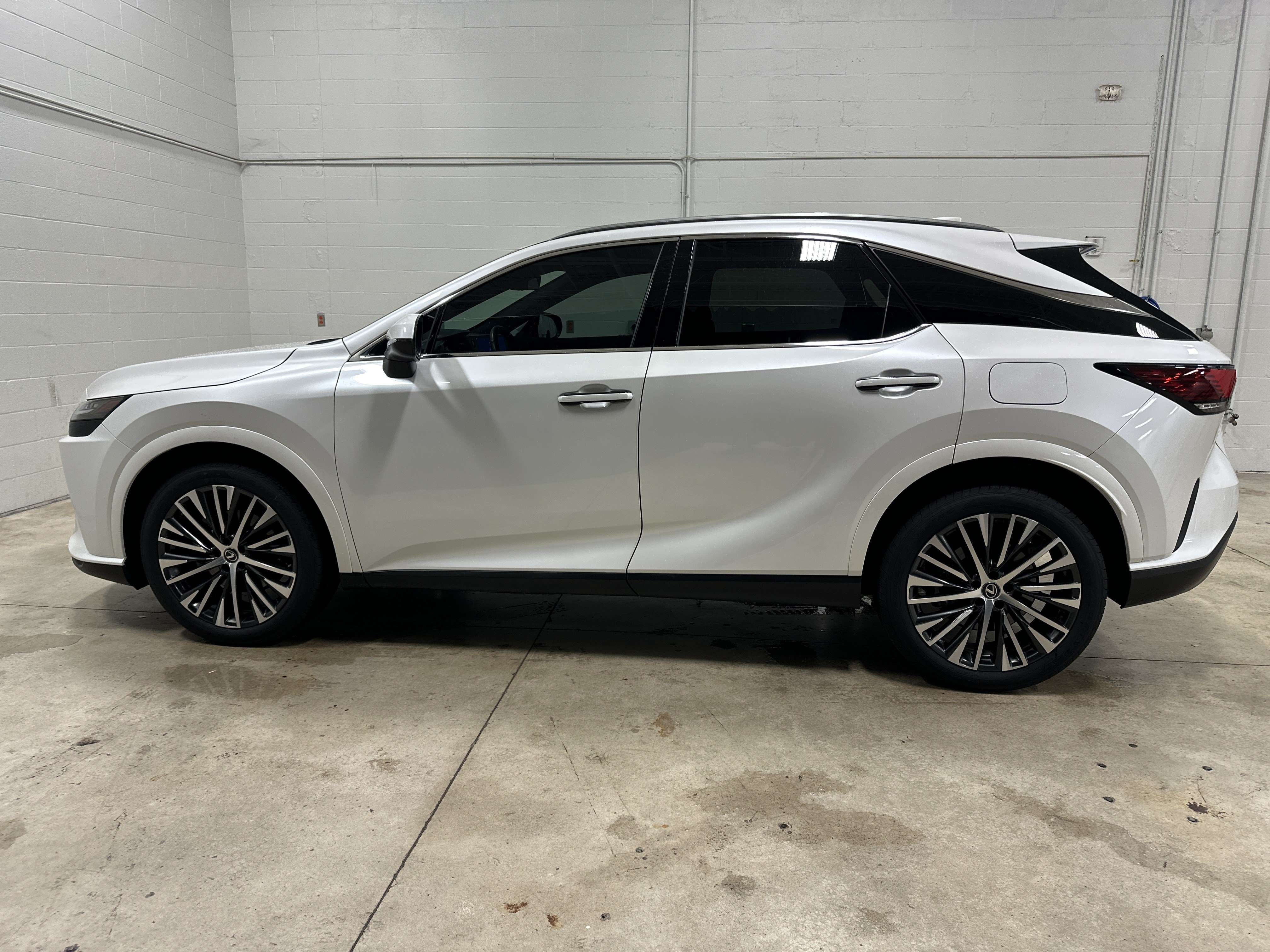 Certified 2023 Lexus RX 350 Premium Plus w/ Accessory Package (Z1) AWD/4WD image 7