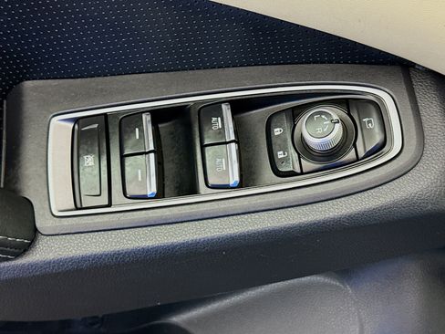 Used 2022 Subaru Ascent Touring AWD/4WD image 24