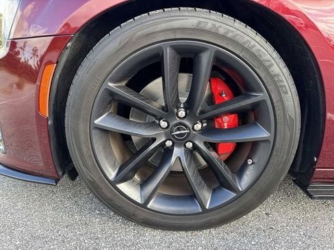 Used 2023 Chrysler 300 C image 38