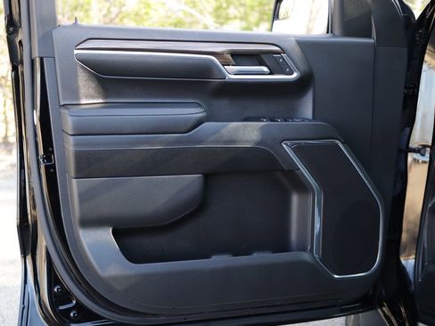 Used 2023 Chevrolet Silverado 1500 LT image 24