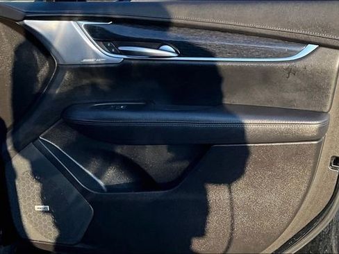 Used 2023 Cadillac XT5 Premium Luxury image 24