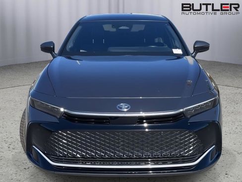 Used 2023 Toyota Crown image 8