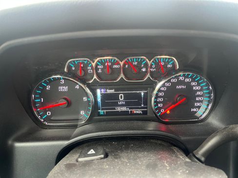 Used 2017 Chevrolet Silverado 1500 LT w/ Texas Edition RWD image 16