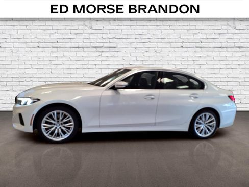 Used 2024 BMW 330i Sedan w/ Convenience Package RWD image 2