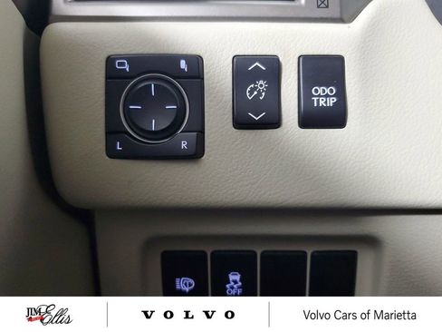 Used 2016 Lexus GX 460 w/ Premium Package AWD/4WD image 35