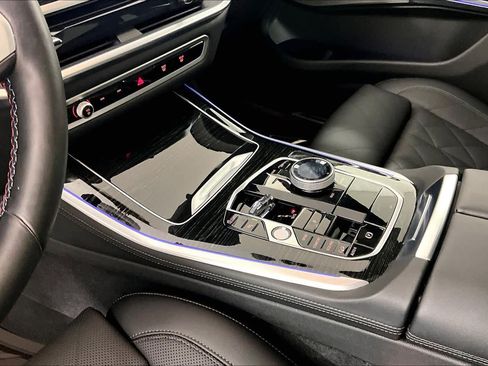 Used 2025 BMW X5 M60i w/ Executive Package AWD/4WD image 16