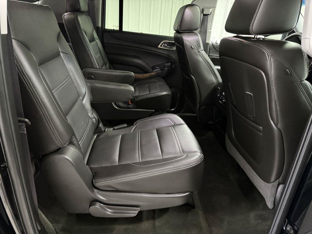 Used 2015 GMC Yukon XL Denali w/ Touring Package AWD/4WD image 44