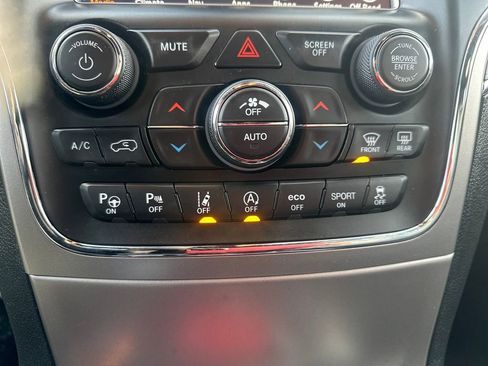 Used 2018 Jeep Grand Cherokee Limited image 11