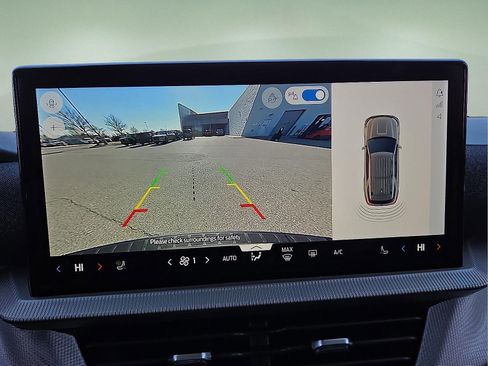 New 2026 Ford Explorer Active w/ Active Comfort Package image 18