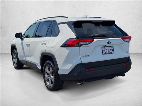 Used 2024 Toyota RAV4 LE AWD/4WD image 8