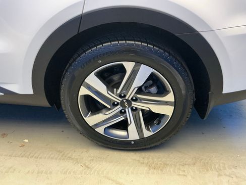 Used 2022 Kia Sorento SX Prestige w/ Panoramic Sunroof Package AWD/4WD image 8