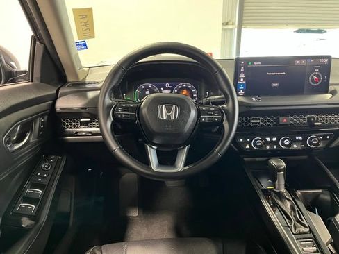 Used 2024 Honda Accord Touring image 21