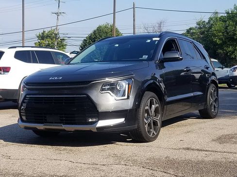 Used 2023 Kia Niro EX Touring FWD image 1