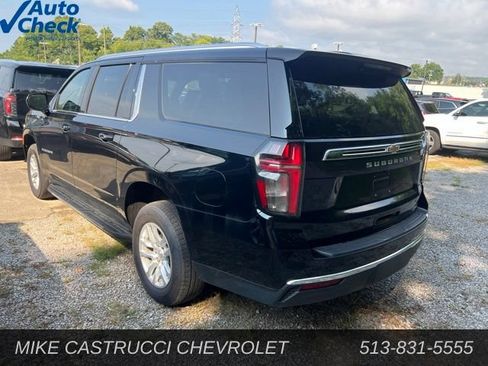 Used 2024 Chevrolet Suburban LT AWD/4WD image 4