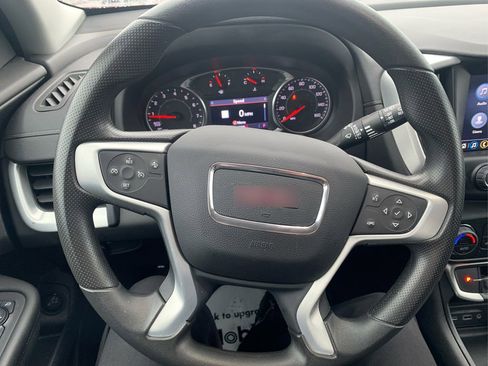 Used 2023 GMC Terrain SLE w/ Driver Convenience Package image 17