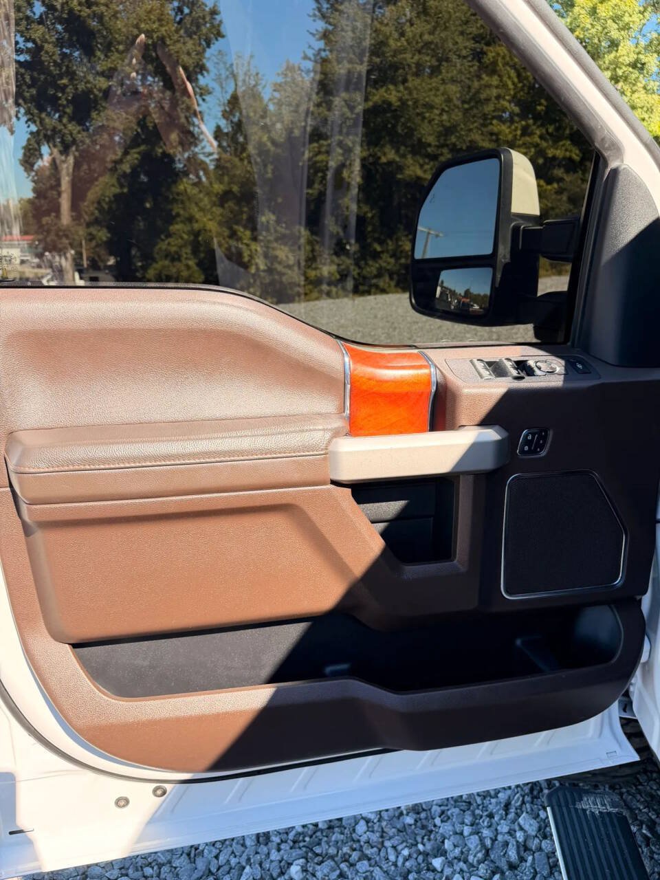 Used 2019 Ford F250 King Ranch w/ King Ranch Ultimate Package AWD/4WD image 12