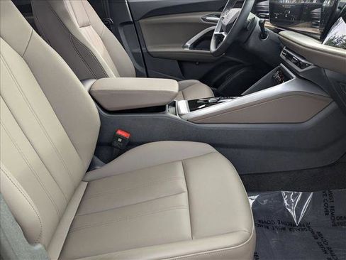 Used 2025 Audi Q5 Premium w/ Convenience Package AWD/4WD image 19