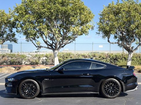 Used 2020 Ford Mustang GT Premium w/ GT Performance Package RWD image 7