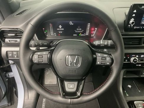 New 2025 Honda Pilot Black Edition image 14