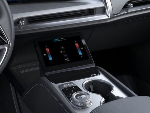 New 2026 Cadillac Vistiq Platinum AWD/4WD image 23