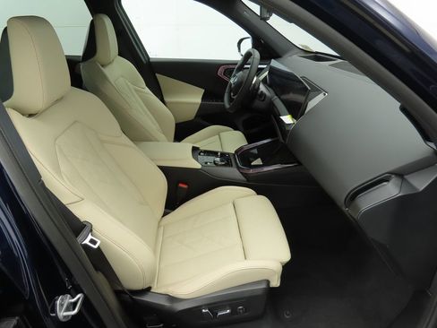 Used 2025 BMW X3 xDrive30i w/ Premium Package image 21