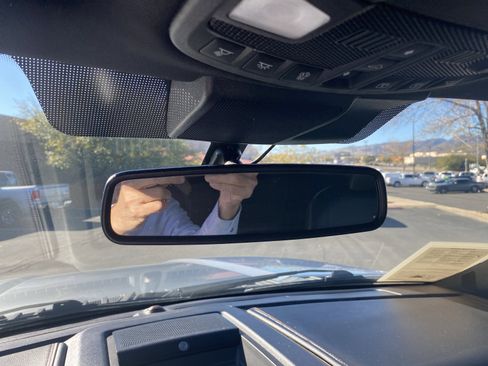 Used 2020 Ford F150 Platinum w/ Equipment Group 701A Luxury image 16