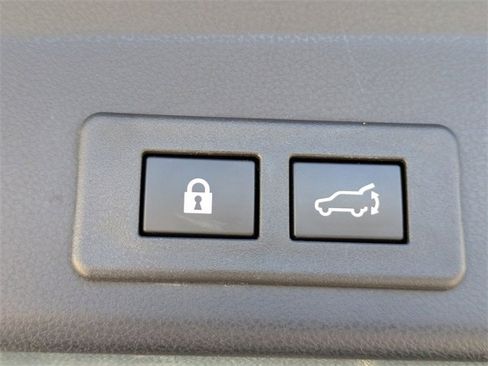 Used 2022 Subaru Ascent Touring image 13