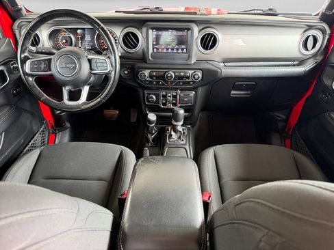 Used 2020 Jeep Wrangler Unlimited Sahara AWD/4WD image 23