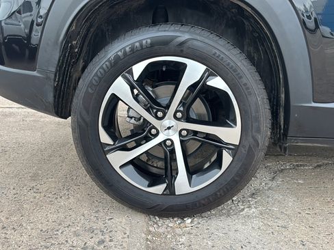 Used 2024 Chevrolet Trax RS image 38