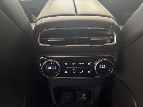 Used 2024 Genesis GV80 3.5T Advanced AWD/4WD image 30
