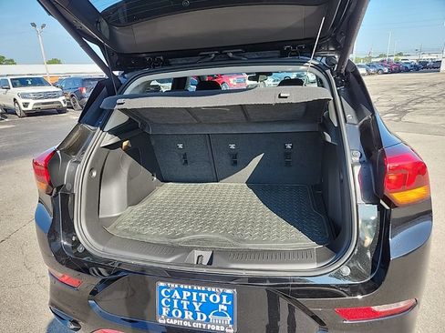 Used 2023 Buick Encore GX Select w/ Sport Touring Package FWD image 6