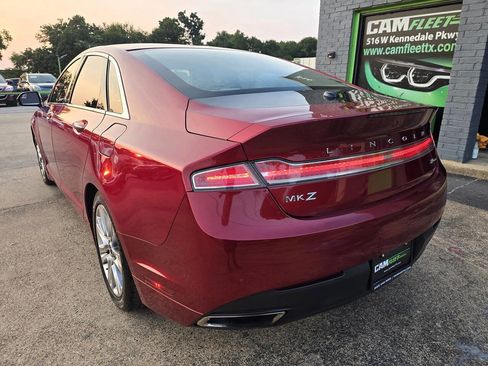 Used 2016 Lincoln MKZ image 9