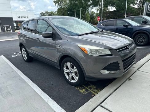 Used 2014 Ford Escape SE FWD image 3
