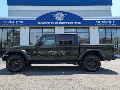 Used 2022 Jeep Gladiator Sport AWD/4WD image 1