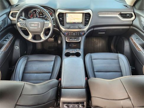 Used 2021 GMC Acadia Denali w/ Denali Technology Package image 27