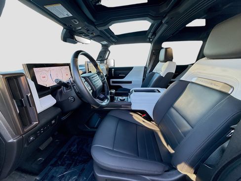 Used 2024 GMC Hummer EV 3X image 19