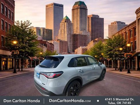 New 2026 Honda HR-V Sport image 4