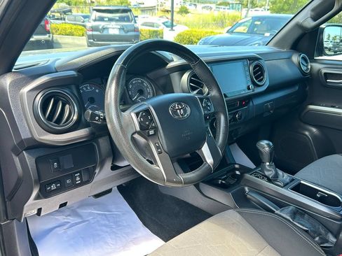 Used 2023 Toyota Tacoma TRD Off-Road AWD/4WD image 13