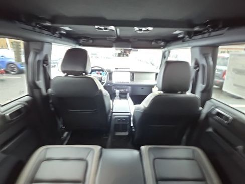 New 2026 Ford Bronco Outer Banks w/ Sasquatch Package AWD/4WD image 11