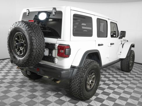 Used 2022 Jeep Wrangler Unlimited Rubicon w/ Xtreme Recon 35" Tire Package image 5