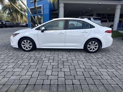 Used 2024 Toyota Corolla LE FWD image 32