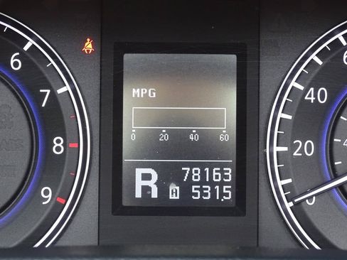 Used 2013 INFINITI G37 Convertible w/ Premium Pkg RWD image 32