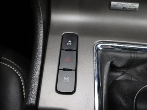 Used 2013 Ford Mustang GT Premium w/ Comfort Pkg RWD image 41
