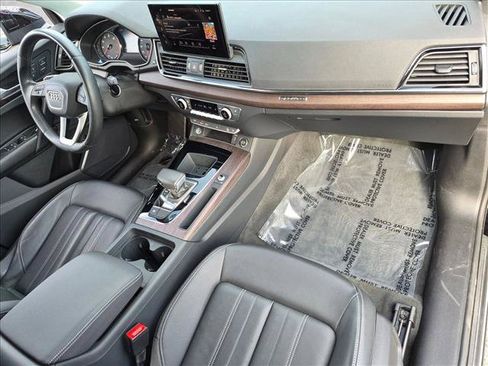 Certified 2023 Audi Q5 2.0T Premium w/ Convenience Package AWD/4WD image 18