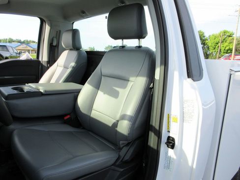 Used 2024 Ford F250 XL w/ Snow Plow Prep Package AWD/4WD image 16